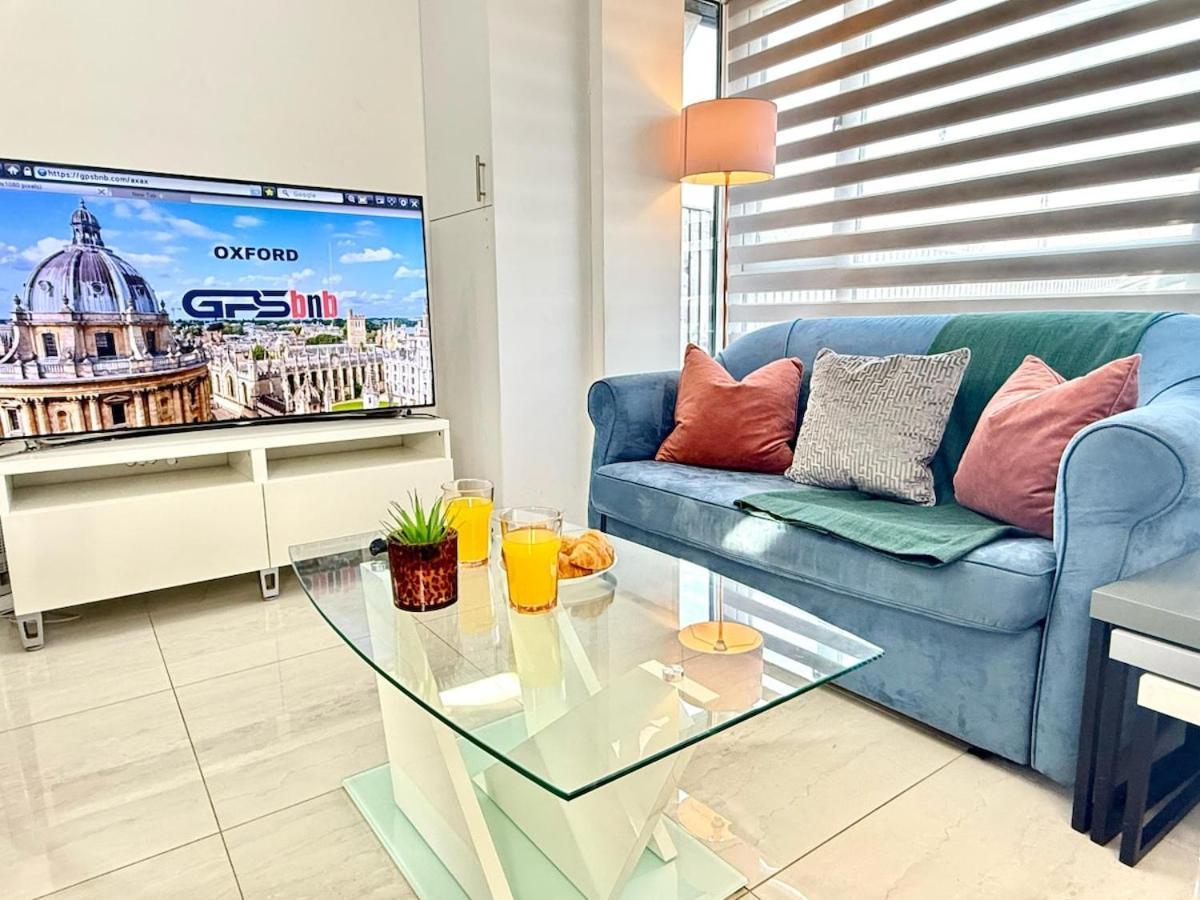 Walnut Luxurious 2-Bedroom With Ensuite - Parking, Netflix, Wifi - Close To Oxford, Bicester & Blenheim Palace Kidlington Buitenkant foto